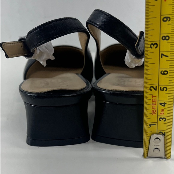 New Naturalizer Leather Ginger Pumps in Black Size 7W - Picture 7 of 8